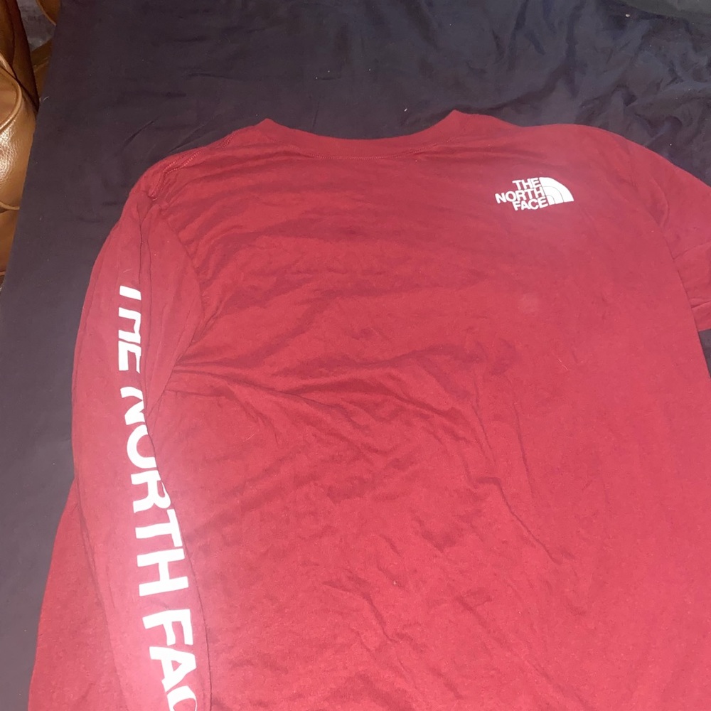 the northface longsleeve red